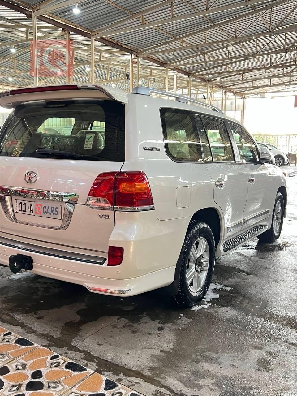 تويوتا لاندكروزر